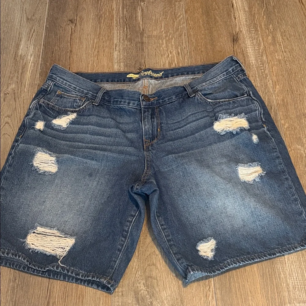 Old Navy Boyfriend Denim Shorts in Dark Blue